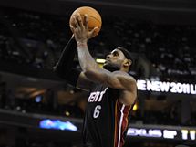 LeBron James z Miami zakonuje v utkn s Philadelphi