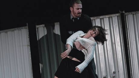 Ödön von Horváth: Víra, láska, nad�je - Stanislav Majer a Ivana Uhlí�ová