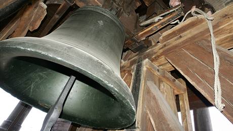 Zvon Augustin na Bílé věži v Hradci Králové