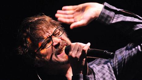 Dan Bárta a Robert Balzar Trio pok�tili 23. �íjna 2010 v divadle Archa nové album Theyories