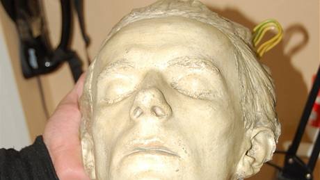 Posmrtná maska vraha Josefa Kolinského, kterou zhotovil patolog A. Billich