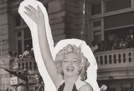 Playboy prodv st sv sbrky umn - Marilyn Monroe na oblce asopisu z roku 1953 