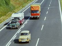 Provoz na dálnici D1 u Lokte v 80. letech 20. století.
