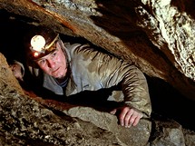 Petr Hipman (* 1940 + 1999), objevitel jeskynních systémů Krakove hole