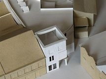 Model nov budovy muzea betlm v Tebechovicch (bl budovy uprosted)