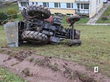 Nehoda traktoru ve Vrchlab