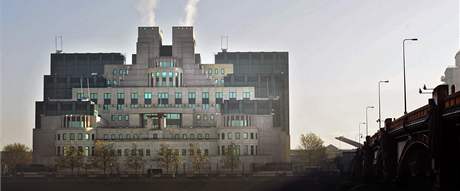 Sídlo britské zpravodajské sluby MI6 v Londýn.
