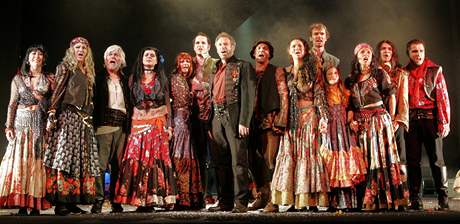 Muzikl Cikni jdou do nebe ve Slovckm divadle v Uherskm Hraditi.
