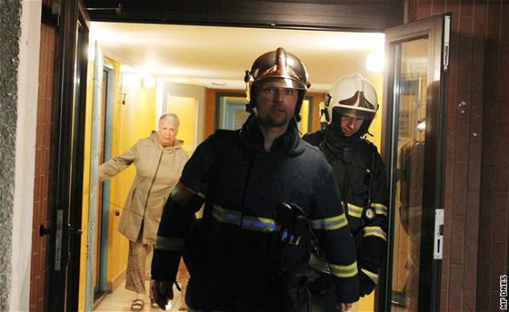 Hasii museli v pátek evakuovat obytný dm ve Skuti na Chrudimsku. Ilustraní foto
