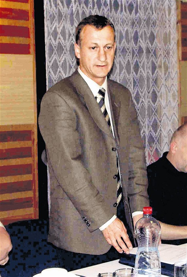 Tomá� Ploc, zastupitel ODS v Harrachov� a bratr skokana na ly�ích a poslance �SSD Pavla Ploce.