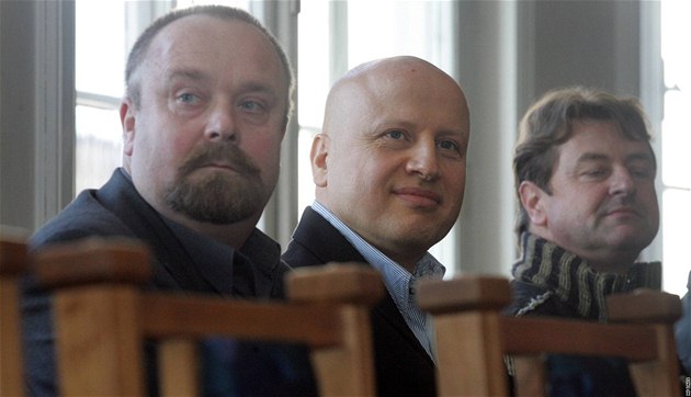 Lídr strany SOS pro �eský T�ín Marian Ku� b�hem soudního jednání.