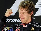SLZY TST. Sebastian Vettela, novho mistra svta, ovldaly na pdiu emoce 