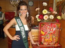 esk Miss Vitalita 2010 Carmen Justov na mezinrodn souti Miss Earth 2010