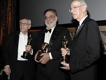 Eli Wallach, F.F. Coppola a Kevin Brownlow na pedvn estnch Oscar