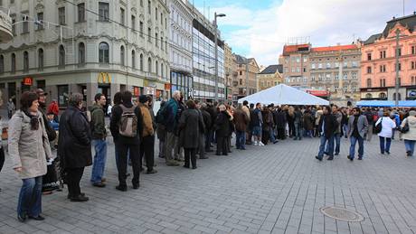 Slavnostní otevírání Svatomartinského vína na brnnském námstí Svobody 11. listopadu 2010