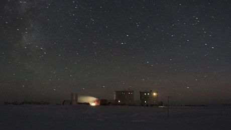 Výzkumná stanice Concordia v Antarktid�