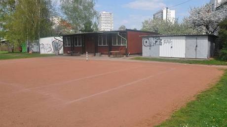Souasné tenisové hit v areálu u Bavlny