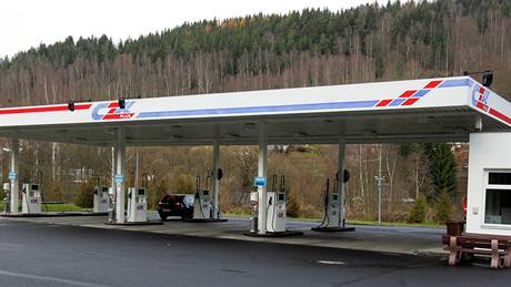 Benzinová �erpací stanice v Kraslicích.