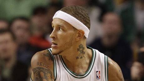 Delonte West pi své obnovené premiée za Boston Celtics