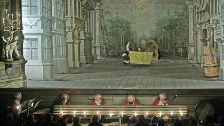 Sdruení Proradost uvedlo v barokním divadle eskokrumlovského zámku komedii Adéla jet neveeela.