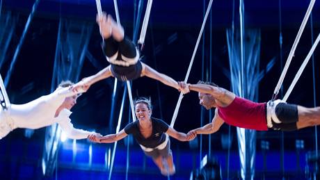 Z tréninku Cirque du Soleil v pražské O2 areně