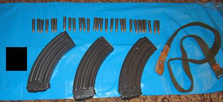 Zbran, které jihoeská policie objevila pi domovních prohlídkách u eskobudjovických lupi