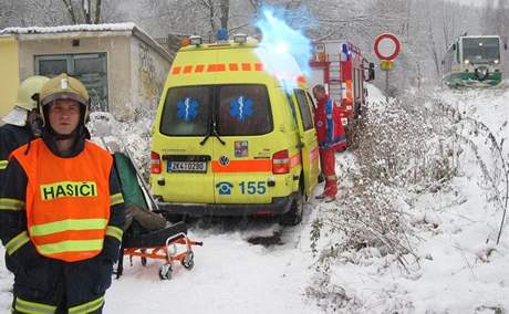 Nehoda na trati v Karlových Varech - Tuhnicích