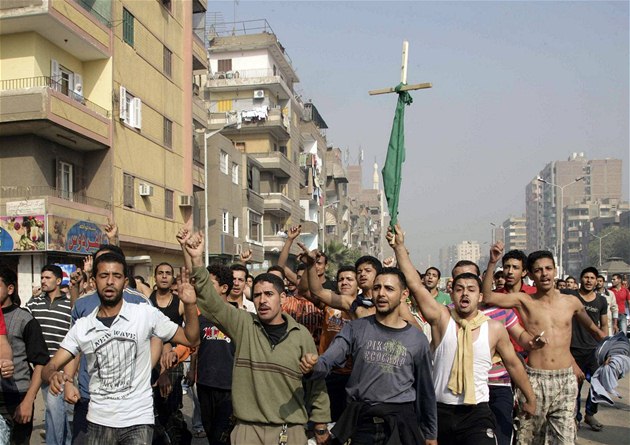 Egypt�tí k�es�ané protestují proti zákazu stavby kostela (24. listopadu 2010)