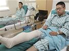 Mladíci zranní pi severokorejském ostelování ostrova Jonpchjong (24. listopadu 2010)