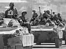 Vojáci Sovtského svazu v afghánském Kábulu. (16. kvtna 1988)