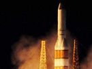 Start rakety Delta IV Heavy s obím pionáním satelitem