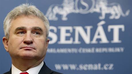 Pedseda Senátu Milan tch (SSD).