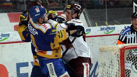 Potyka v duelu Sparta - Zlín.