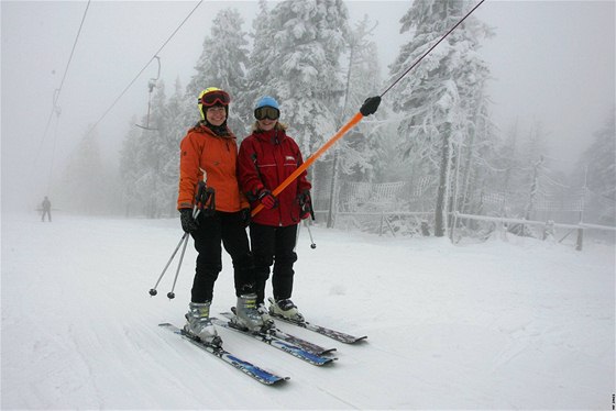 První letoní lyování na erné hoe na 300 metr dlouhém vleku Andl (27.11.2010)