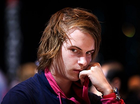 Viktor Blom alias Isildur1