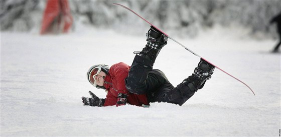 Snowboardista v areálu na Zadov.