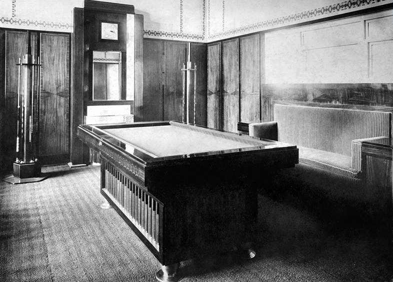 Kuleníkový pánský pokoj, 1908