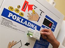V krajsk nemocnici ve Zln lze nov platit regulan poplatky v automatech.