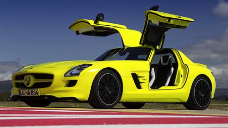 Mercedes-Benz SLS AMG E-CELL