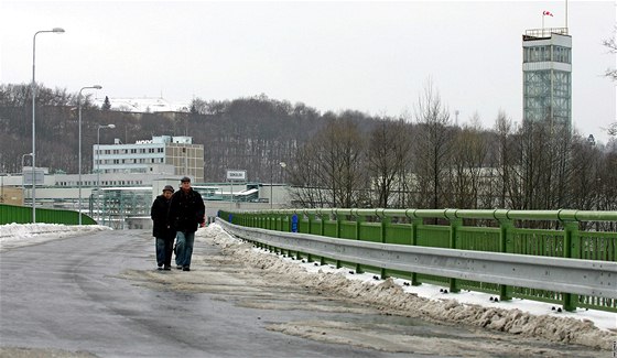 Dokonené stavby silnice ze sokolovské tvrti Tovice do Královského Poíí. 