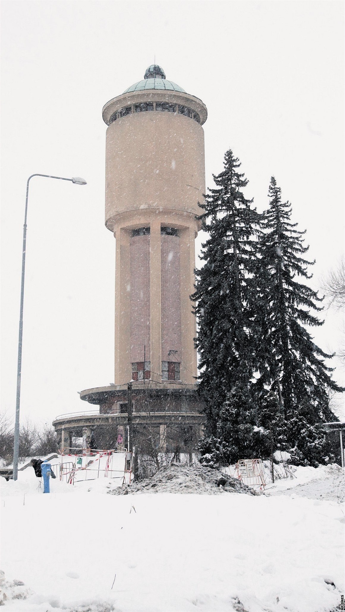 Kolínská vodárenská v� byla postavena v roce 1930.