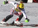 Marcel Hirscher protíná cílovou áru a vítzí ve slalomu SP ve Val d'Isere