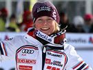 Tessa Worleyová se raduje ze svého vítzství v obím slalomu ve Svatém Moici