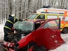 Sanitka se na Sokolovsku srazila s osobním autem.