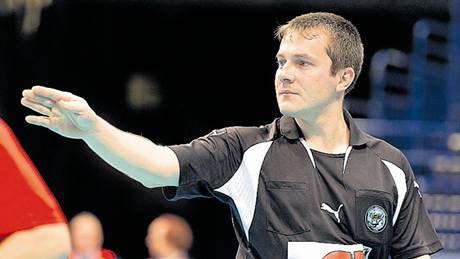 Dan Bartoek vytvoil na mistrovství svta ve Finsku se svým dvojetem jedinou eskou dvojici sudích.