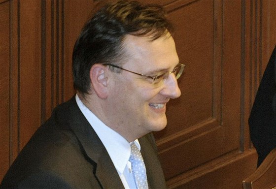 Premiér Petr Neas po hlasování o nedve vlád, 21.12.2010