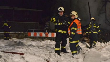 Poár obchodu s potebami pro zvíata v karlovarské Nové Roli.