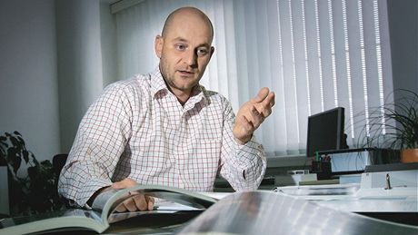 Designér Martin Vojtí�ek tvrdí, �e �e�i mají �ím dál v�t�í zájem o za�izování byt� a rádi si nechají odborn� poradit