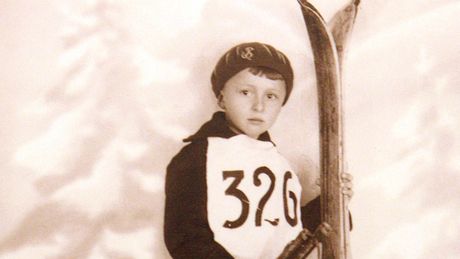 Fotografie z výstavy Bílou stopu - Kapitoly z dějin českého lyžování do r. 1938 v jilemnickém muzeu.