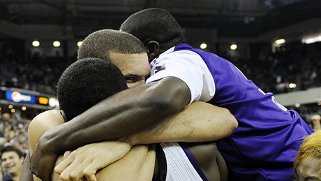 Tyreke Evans ze Sacramenta Kings slaví výhru nad Memphisem Grizzlies.